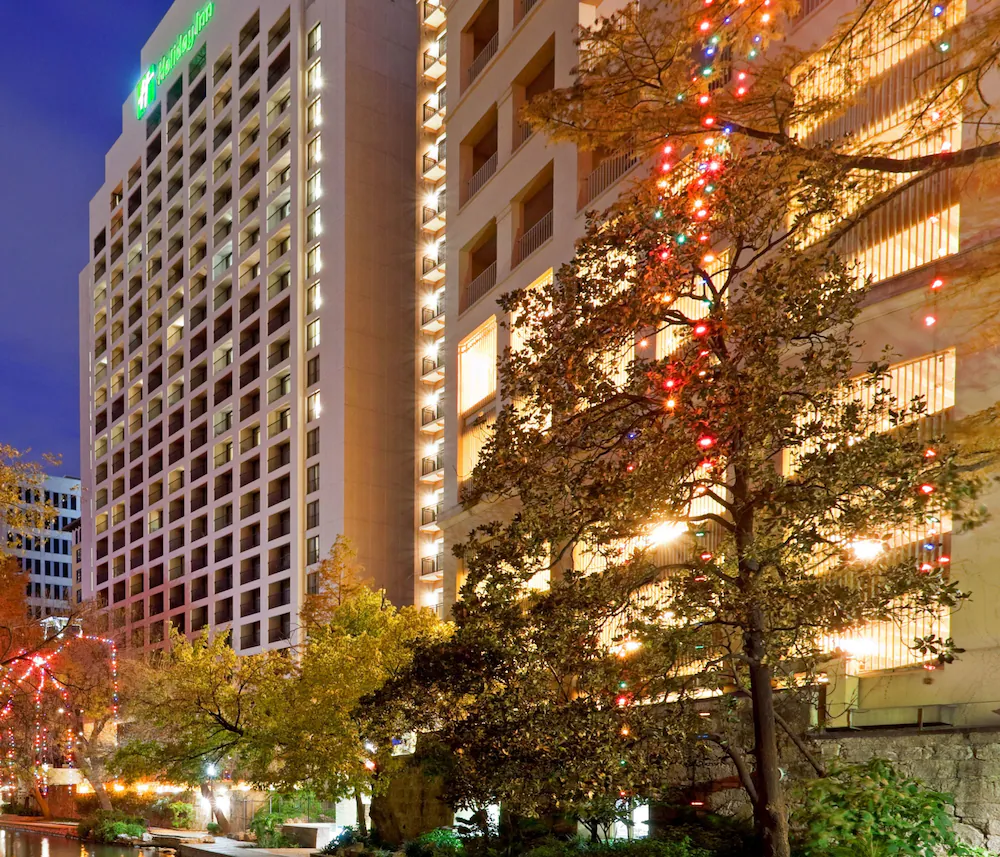 Holiday Inn Riverwalk