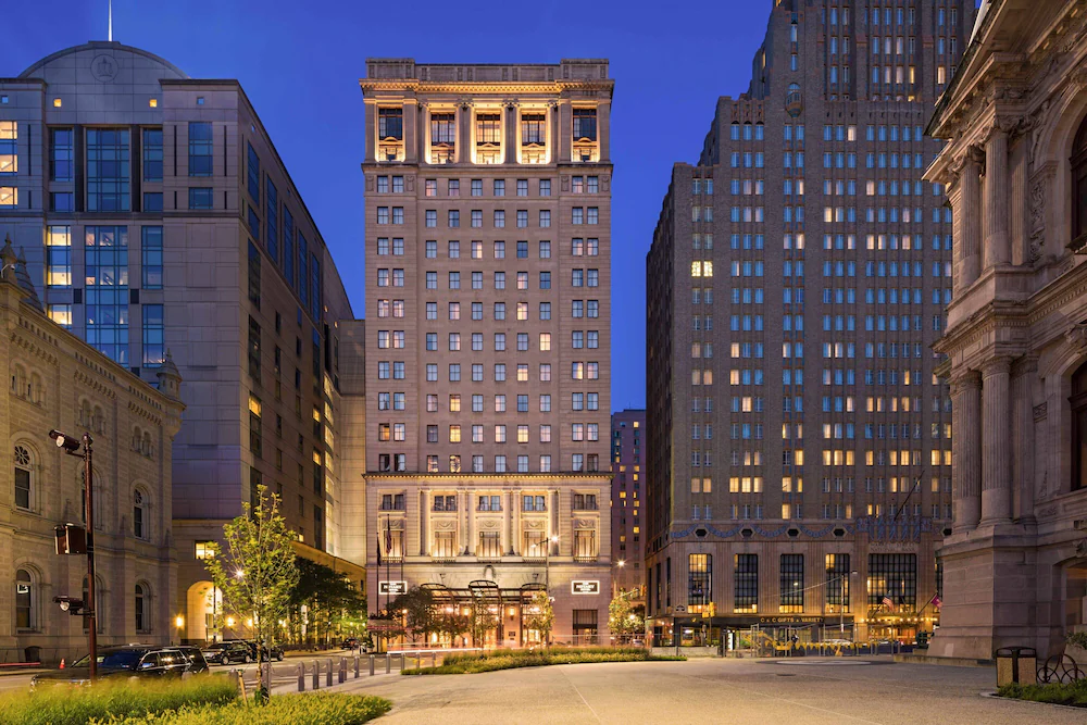 Loews Philadelphia Hotel