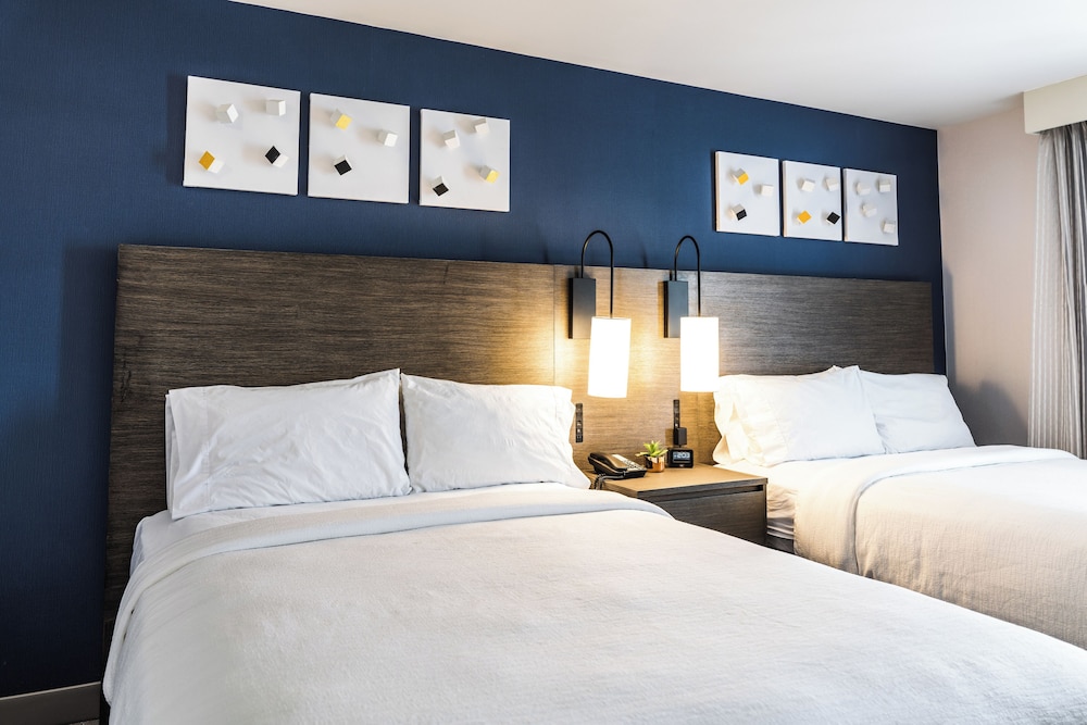 Embassy Suites by Hilton