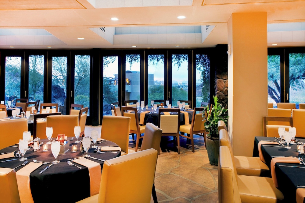 Marriott Phoenix Resort