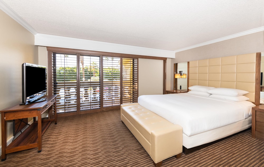 Hilton Phoenix Resort at the Peak